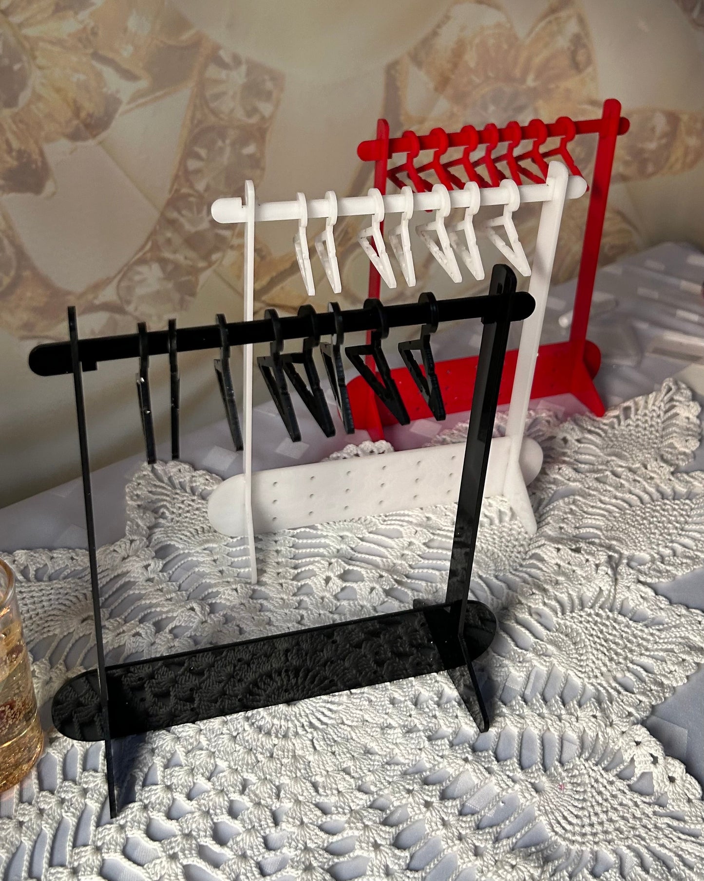 Acrylic Desktop Jewelry Display Holder with Mini Hangers for Earrings